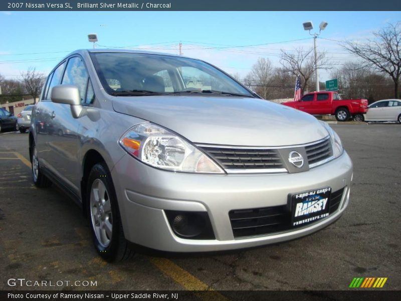 Brilliant Silver Metallic / Charcoal 2007 Nissan Versa SL