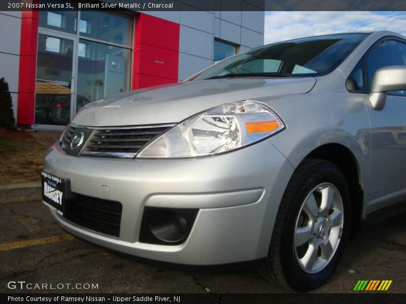 Brilliant Silver Metallic / Charcoal 2007 Nissan Versa SL