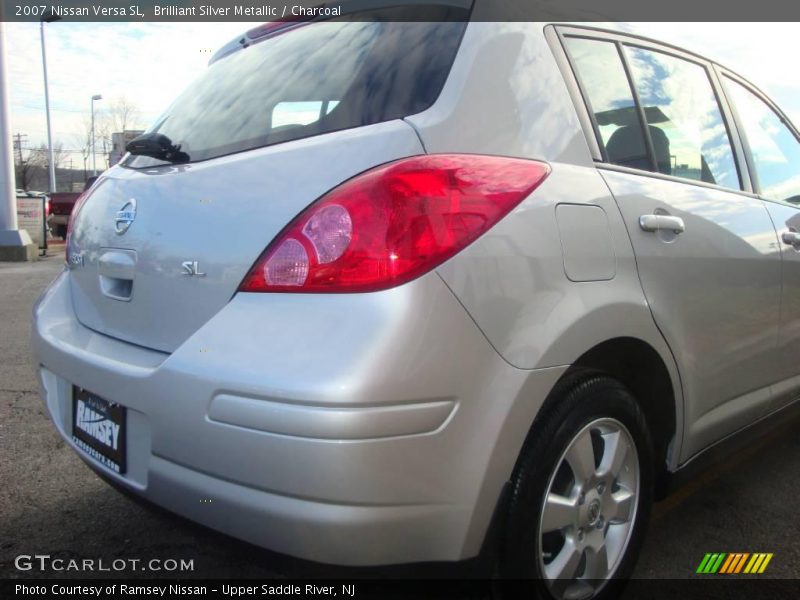 Brilliant Silver Metallic / Charcoal 2007 Nissan Versa SL