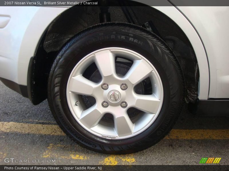 Brilliant Silver Metallic / Charcoal 2007 Nissan Versa SL