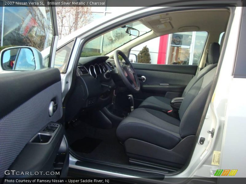 Brilliant Silver Metallic / Charcoal 2007 Nissan Versa SL