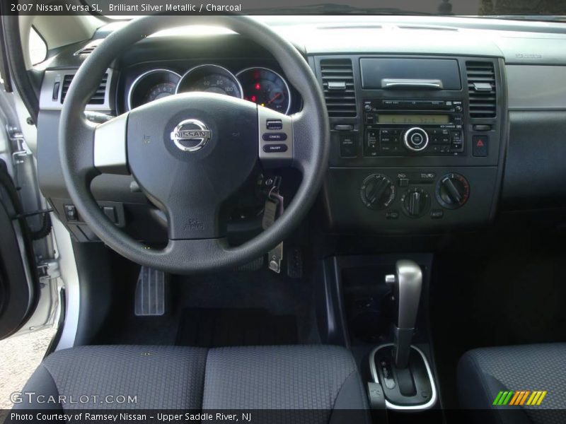 Brilliant Silver Metallic / Charcoal 2007 Nissan Versa SL