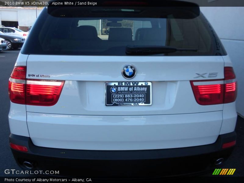 Alpine White / Sand Beige 2010 BMW X5 xDrive30i