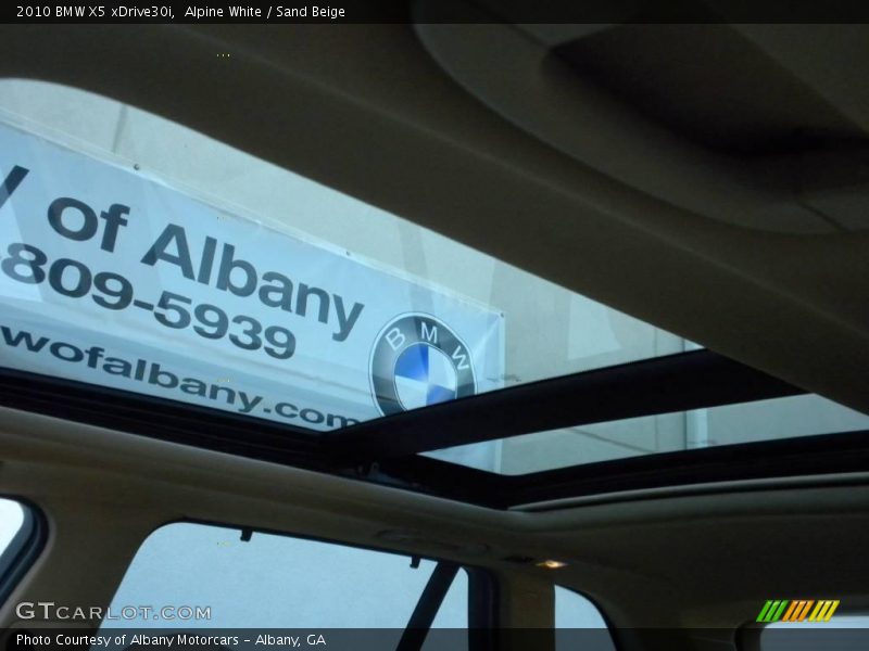 Alpine White / Sand Beige 2010 BMW X5 xDrive30i