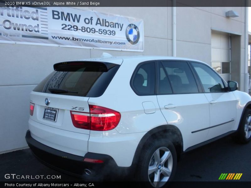 Alpine White / Sand Beige 2010 BMW X5 xDrive30i