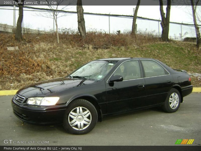Black / Oak 2001 Toyota Camry LE