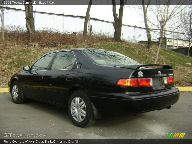 Black / Oak 2001 Toyota Camry LE