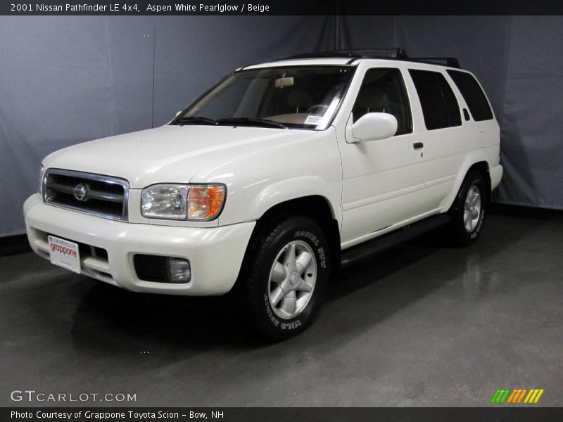 Aspen White Pearlglow / Beige 2001 Nissan Pathfinder LE 4x4