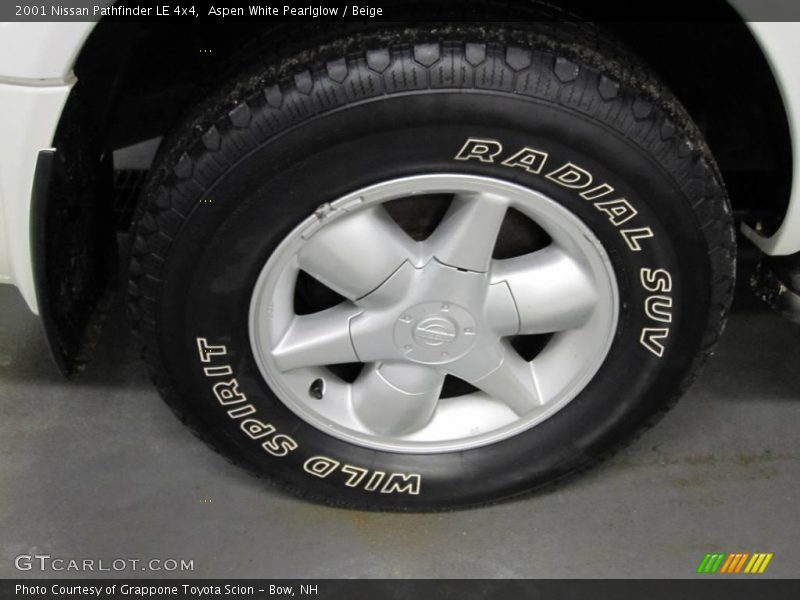 Aspen White Pearlglow / Beige 2001 Nissan Pathfinder LE 4x4