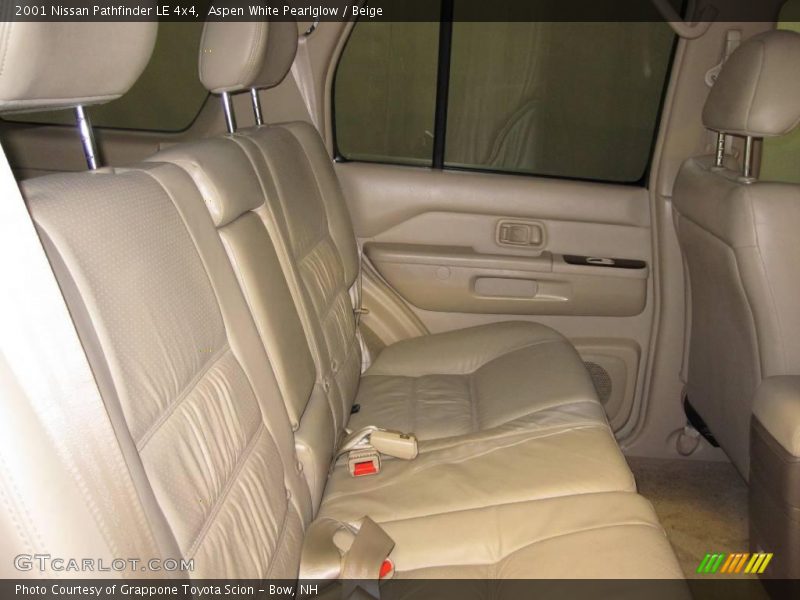 Aspen White Pearlglow / Beige 2001 Nissan Pathfinder LE 4x4