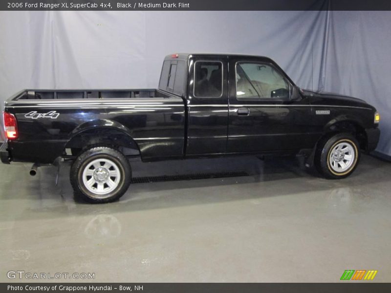Black / Medium Dark Flint 2006 Ford Ranger XL SuperCab 4x4