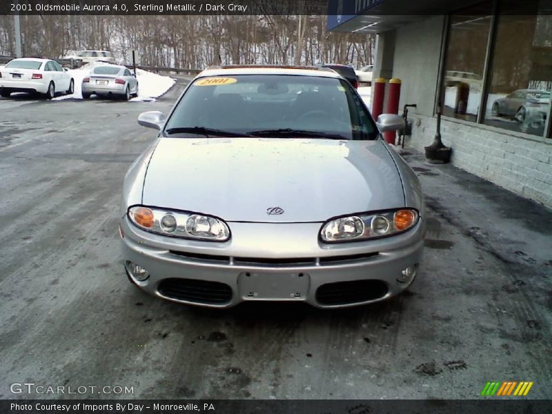 Sterling Metallic / Dark Gray 2001 Oldsmobile Aurora 4.0
