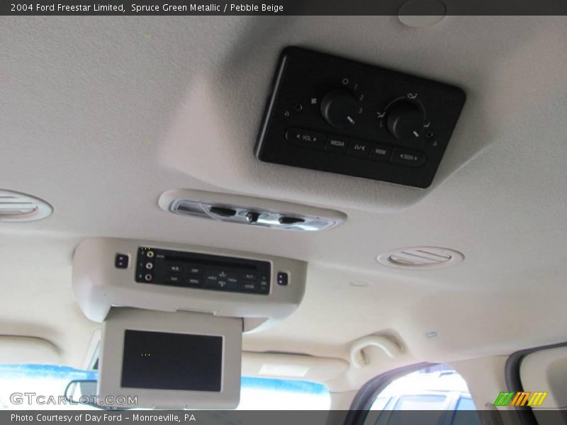 Spruce Green Metallic / Pebble Beige 2004 Ford Freestar Limited