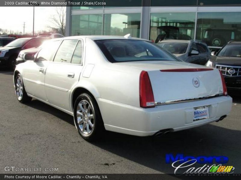 White Diamond Tricoat / Shale/Cocoa 2009 Cadillac DTS
