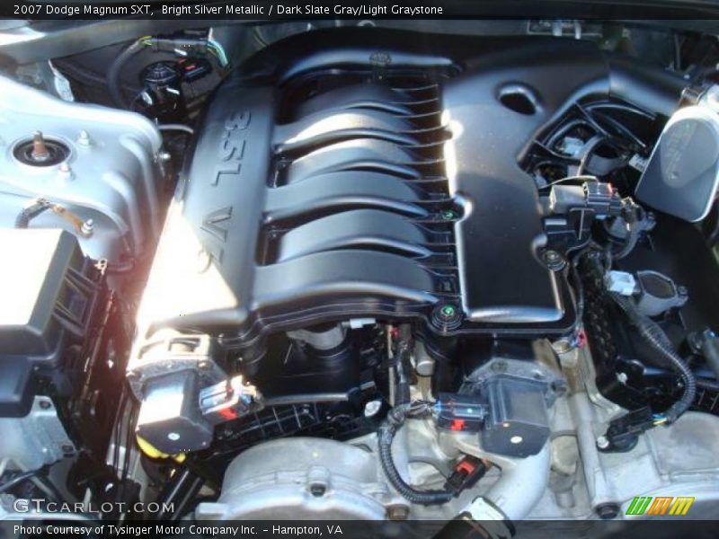 Bright Silver Metallic / Dark Slate Gray/Light Graystone 2007 Dodge Magnum SXT