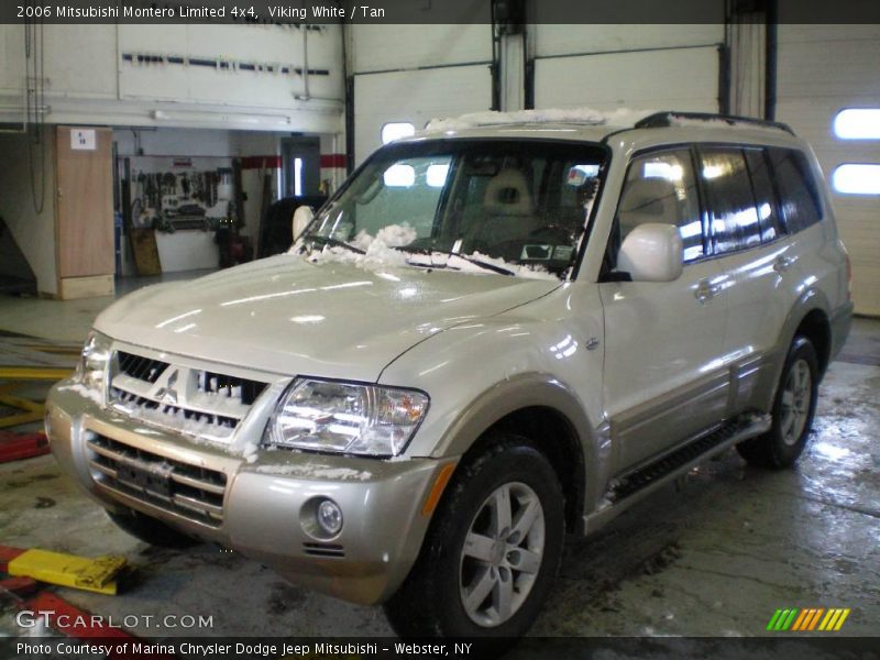 Viking White / Tan 2006 Mitsubishi Montero Limited 4x4