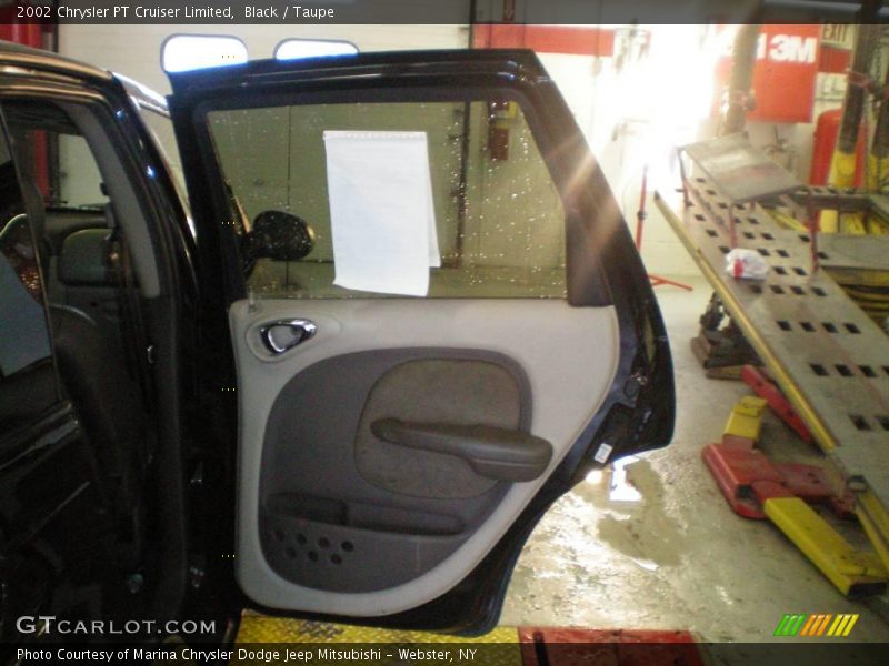 Black / Taupe 2002 Chrysler PT Cruiser Limited