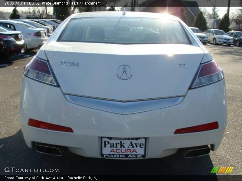 White Diamond Pearl / Parchment 2009 Acura TL 3.5
