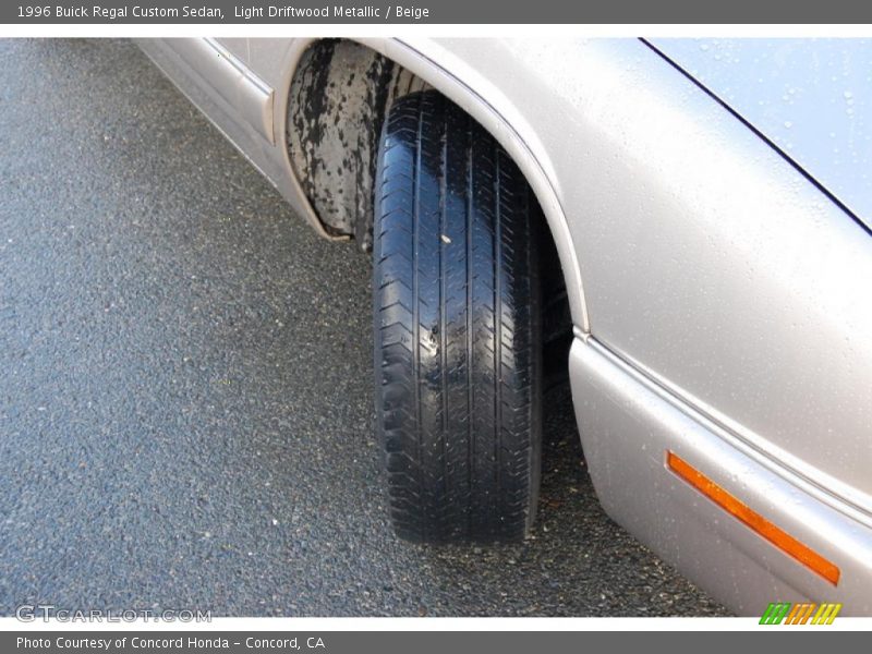 Light Driftwood Metallic / Beige 1996 Buick Regal Custom Sedan