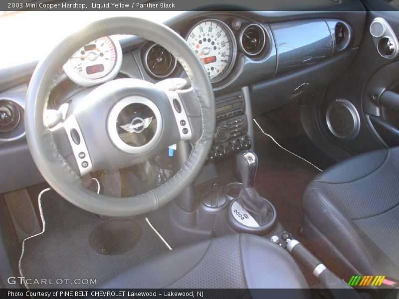 Liquid Yellow / Panther Black 2003 Mini Cooper Hardtop