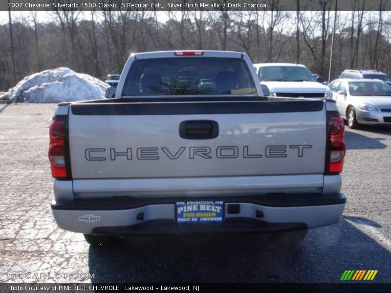 Silver Birch Metallic / Dark Charcoal 2007 Chevrolet Silverado 1500 Classic LS Regular Cab