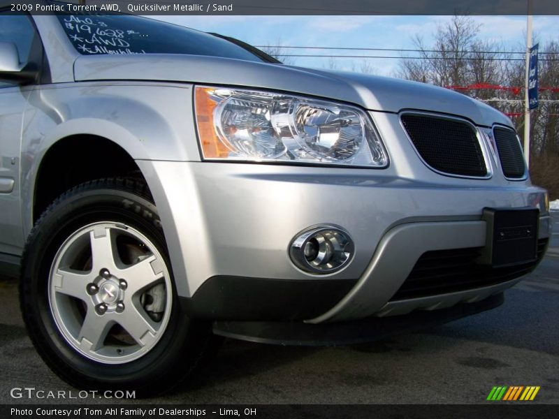 Quicksilver Metallic / Sand 2009 Pontiac Torrent AWD