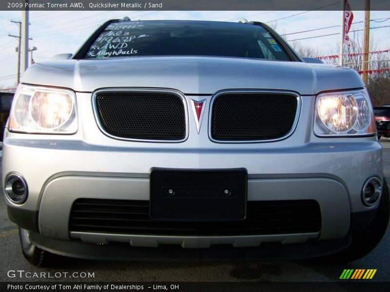 Quicksilver Metallic / Sand 2009 Pontiac Torrent AWD