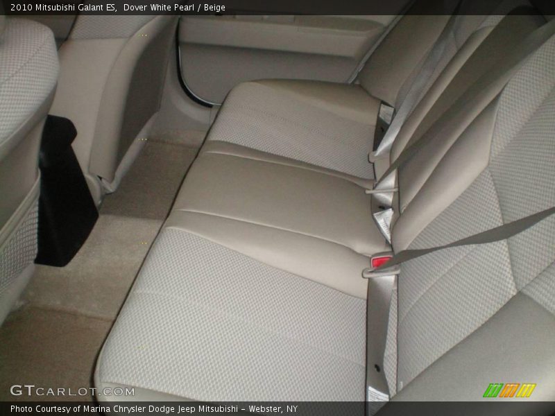 Dover White Pearl / Beige 2010 Mitsubishi Galant ES
