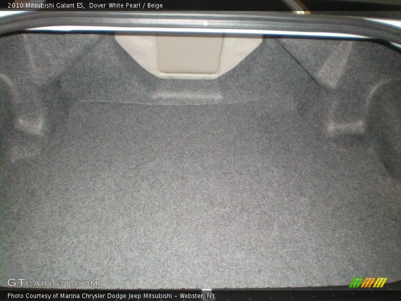 Dover White Pearl / Beige 2010 Mitsubishi Galant ES