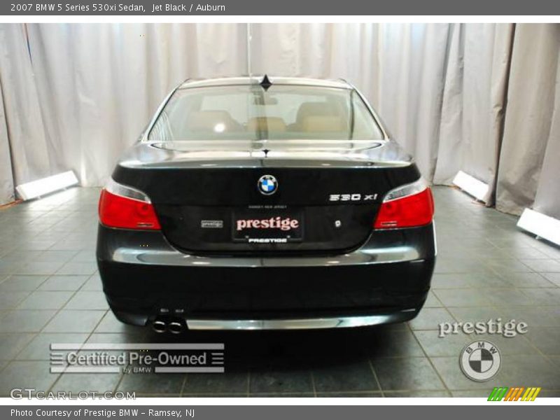 Jet Black / Auburn 2007 BMW 5 Series 530xi Sedan