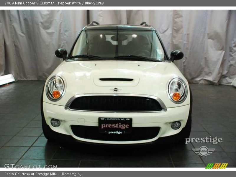 Pepper White / Black/Grey 2009 Mini Cooper S Clubman