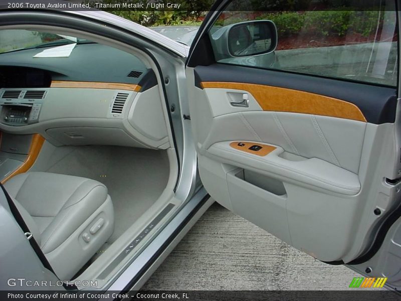 Titanium Metallic / Light Gray 2006 Toyota Avalon Limited