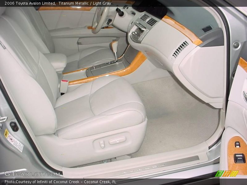Titanium Metallic / Light Gray 2006 Toyota Avalon Limited
