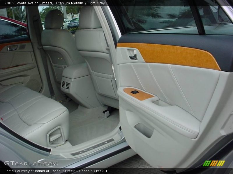 Titanium Metallic / Light Gray 2006 Toyota Avalon Limited