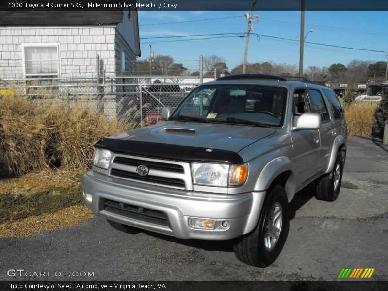 Millennium Silver Metallic / Gray 2000 Toyota 4Runner SR5