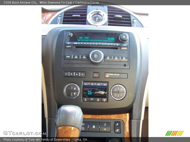 White Diamond Tri Coat / Cashmere/Cocoa 2008 Buick Enclave CXL
