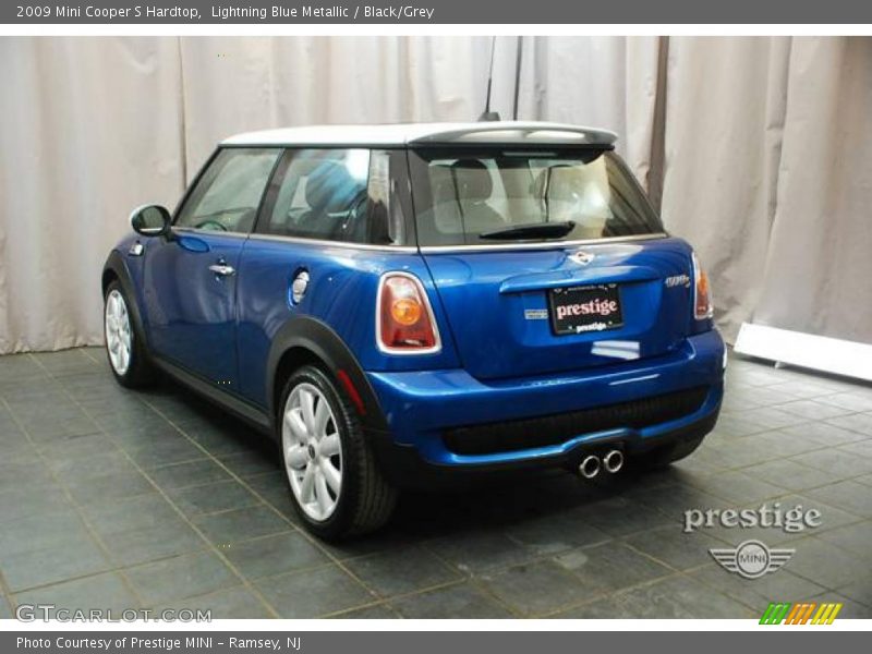 Lightning Blue Metallic / Black/Grey 2009 Mini Cooper S Hardtop