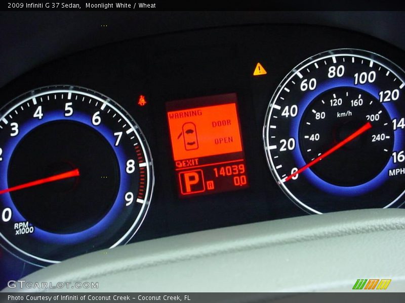 Moonlight White / Wheat 2009 Infiniti G 37 Sedan