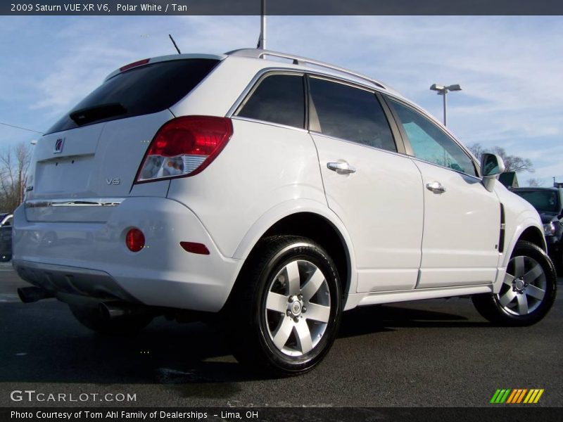 Polar White / Tan 2009 Saturn VUE XR V6