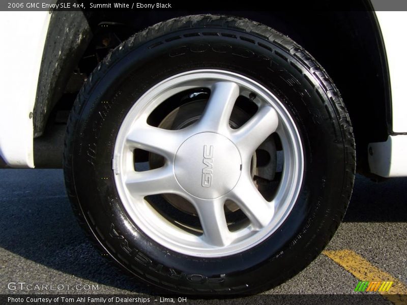 Summit White / Ebony Black 2006 GMC Envoy SLE 4x4