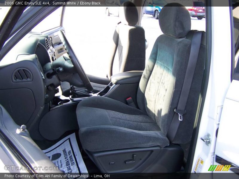 Summit White / Ebony Black 2006 GMC Envoy SLE 4x4