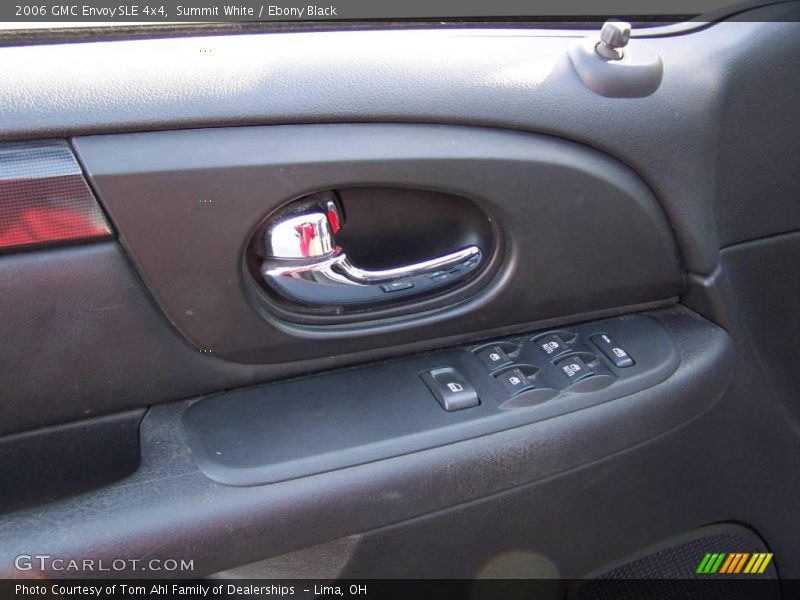Summit White / Ebony Black 2006 GMC Envoy SLE 4x4