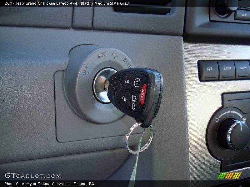 Black / Medium Slate Gray 2007 Jeep Grand Cherokee Laredo 4x4