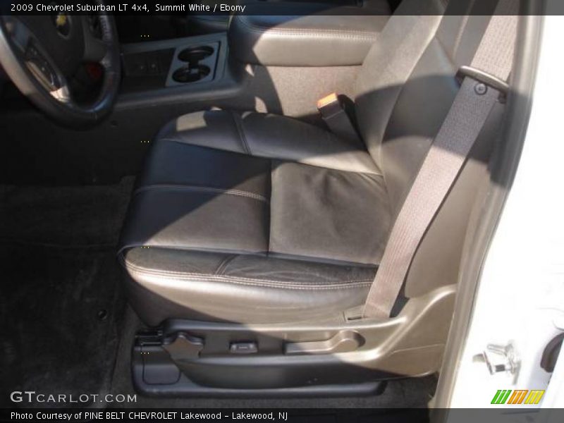 Summit White / Ebony 2009 Chevrolet Suburban LT 4x4