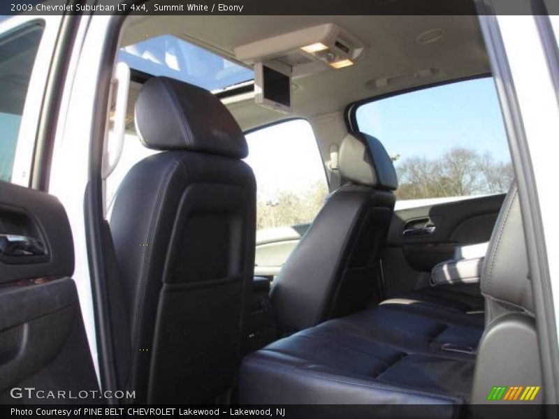 Summit White / Ebony 2009 Chevrolet Suburban LT 4x4