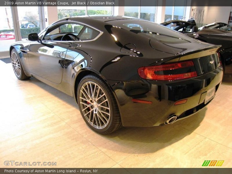 Jet Black / Obsidian Black 2009 Aston Martin V8 Vantage Coupe