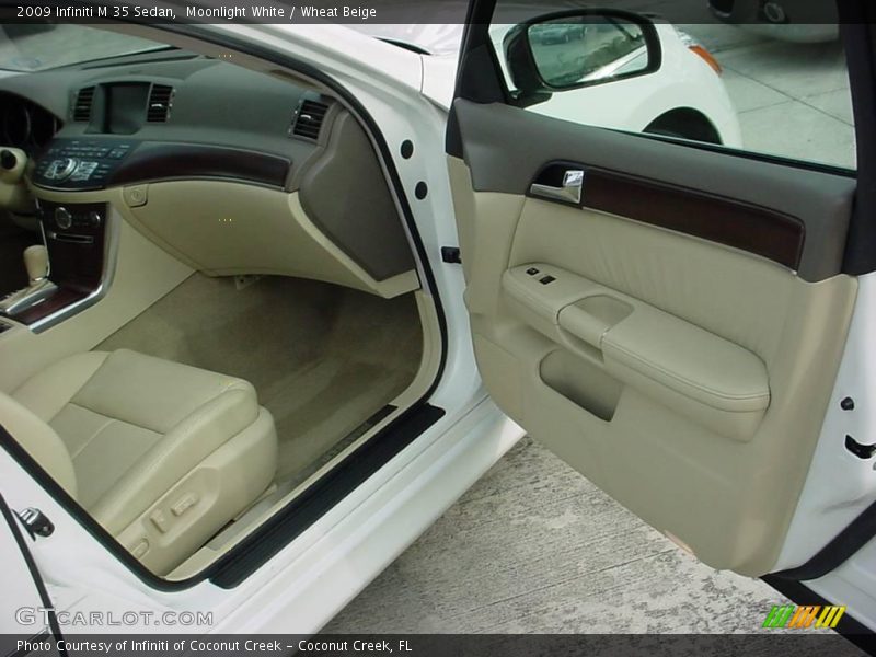 Moonlight White / Wheat Beige 2009 Infiniti M 35 Sedan