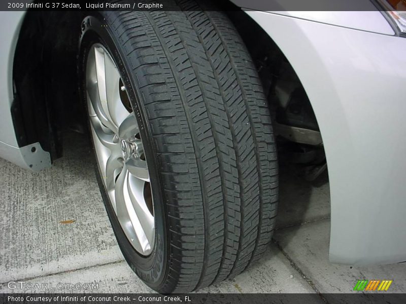 Liquid Platinum / Graphite 2009 Infiniti G 37 Sedan