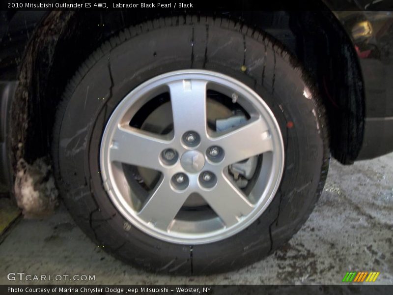 Labrador Black Pearl / Black 2010 Mitsubishi Outlander ES 4WD