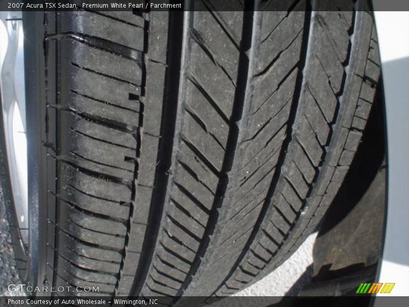 Premium White Pearl / Parchment 2007 Acura TSX Sedan